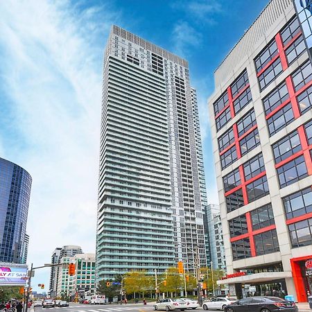 Skyline Suites - Walk To Mtcc, Acc, Rogers Centre & Entertainment District トロント エクステリア 写真