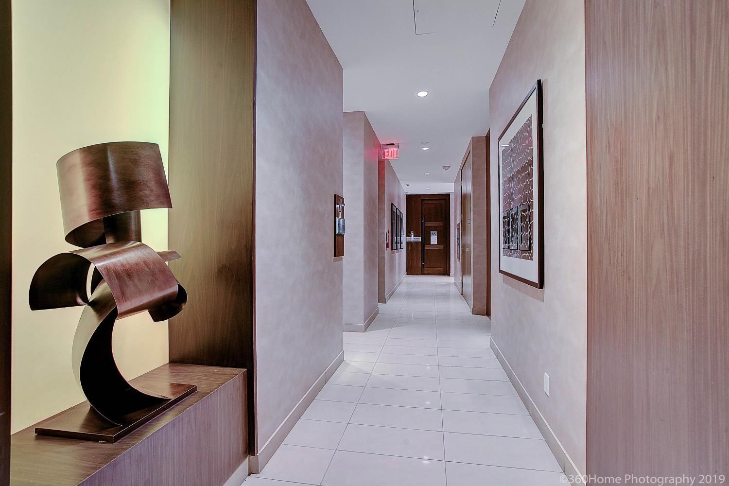 Skyline Suites - Walk To Mtcc, Acc, Rogers Centre & Entertainment District トロント エクステリア 写真