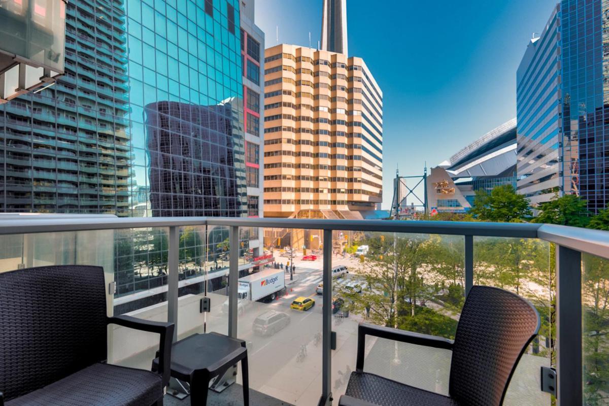 Skyline Suites - Walk To Mtcc, Acc, Rogers Centre & Entertainment District トロント エクステリア 写真