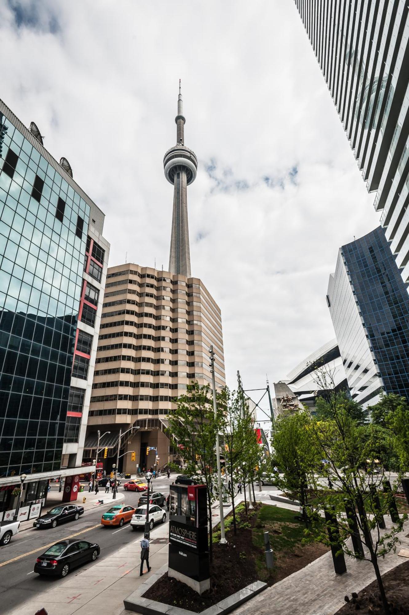 Skyline Suites - Walk To Mtcc, Acc, Rogers Centre & Entertainment District トロント エクステリア 写真