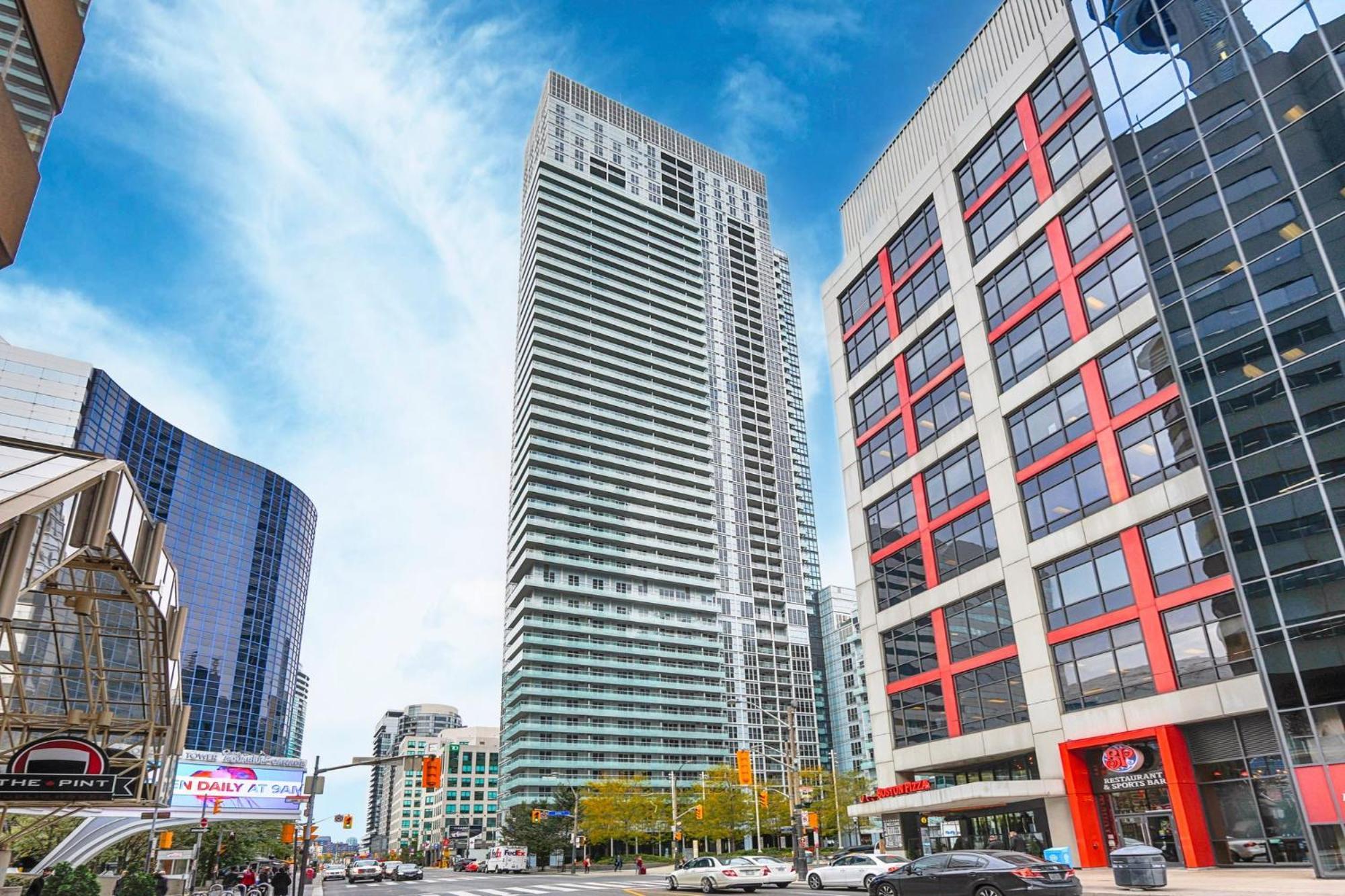 Skyline Suites - Walk To Mtcc, Acc, Rogers Centre & Entertainment District トロント エクステリア 写真