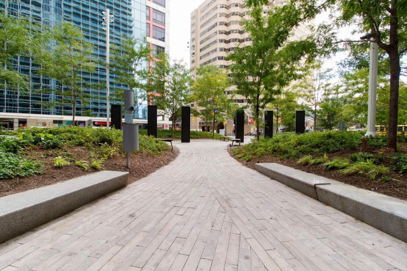 Skyline Suites - Walk To Mtcc, Acc, Rogers Centre & Entertainment District トロント エクステリア 写真