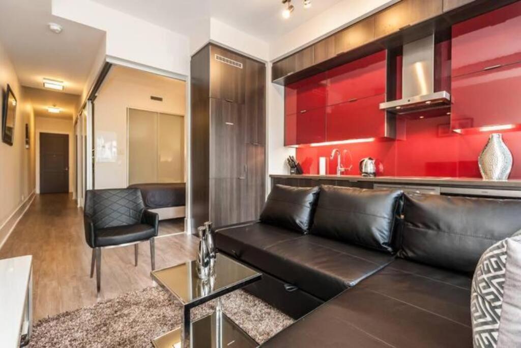Skyline Suites - Walk To Mtcc, Acc, Rogers Centre & Entertainment District トロント エクステリア 写真